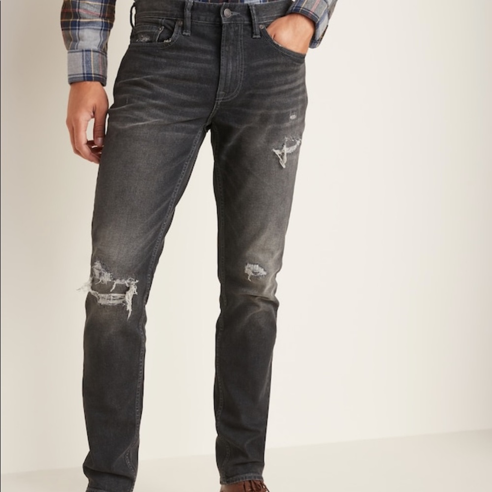 Men’s Destroyed Denim Slim Fit Black Jeans NWT